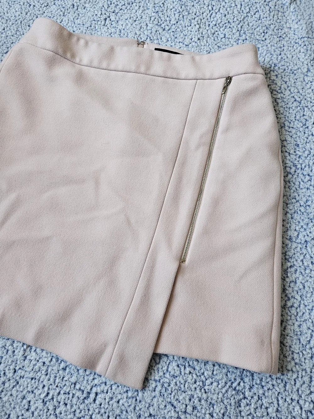 White House Black Market Blush Pink Mini Skirt with Side Zip
